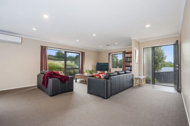 Photo of property in 160 Waterside Drive, Pyes Pa, Tauranga, 3112