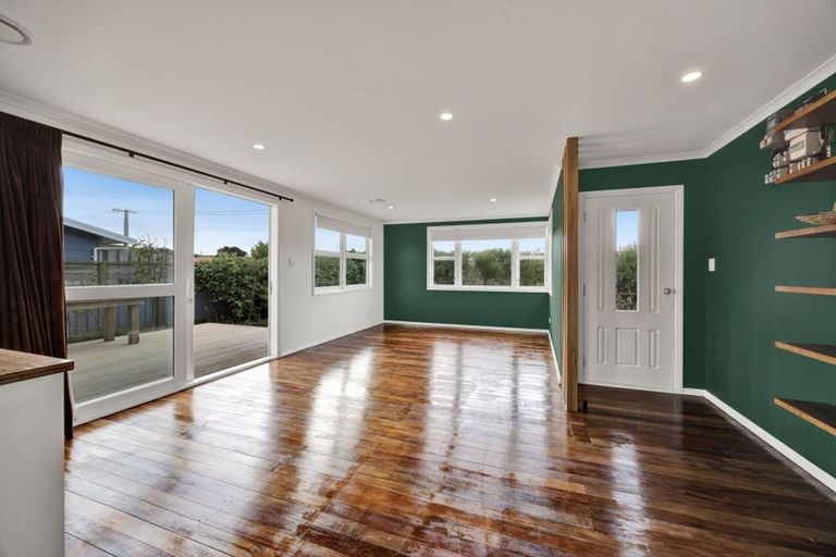 Photo of property in 5 Kepa Street, Ohawe, Hawera, 4671