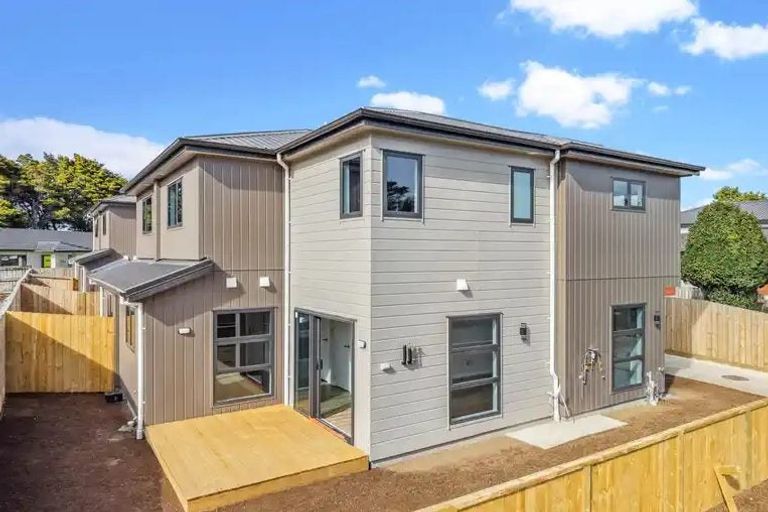 Photo of property in 44a Innismara Avenue, Wattle Downs, Auckland, 2103