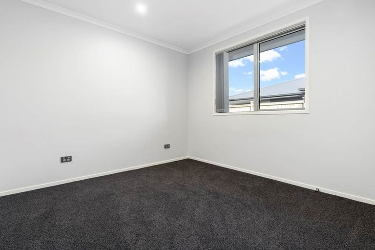 Photo of property in 17 Gibboney Place, Pokeno, 2402