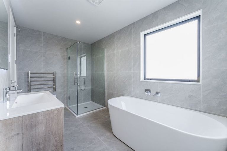 Photo of property in 13 Kapehu Road, Silverdale, 0932