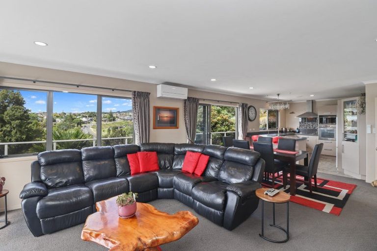 Photo of property in 39 Homestead Place, Welcome Bay, Tauranga, 3112