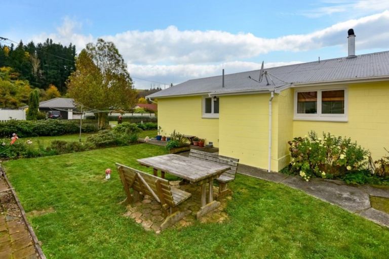 Photo of property in 5 Albert Street, Glentunnel, Coalgate, 7673