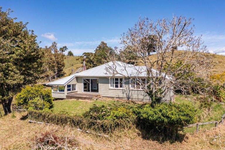 Photo of property in 872 Kohukohu Road, Kohukohu, 0491