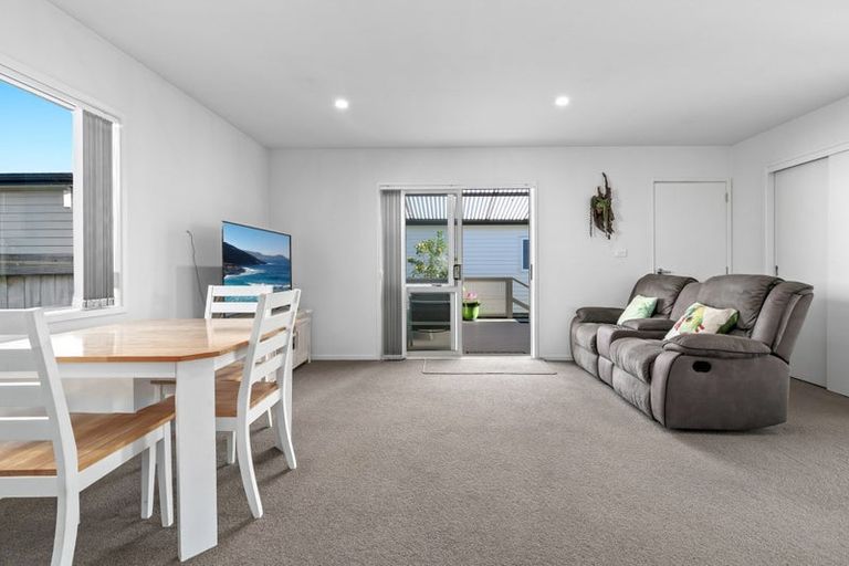 Photo of property in 11 Kamahi Crescent, Papamoa Beach, Papamoa, 3118