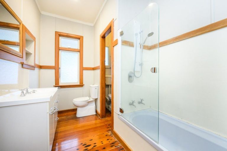 Photo of property in 25 Karina Terrace, Roslyn, Palmerston North, 4414