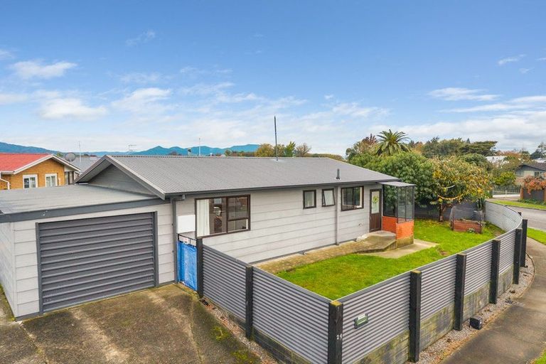 Photo of property in 24 Shirtliff Street, Riversdale, Blenheim, 7201