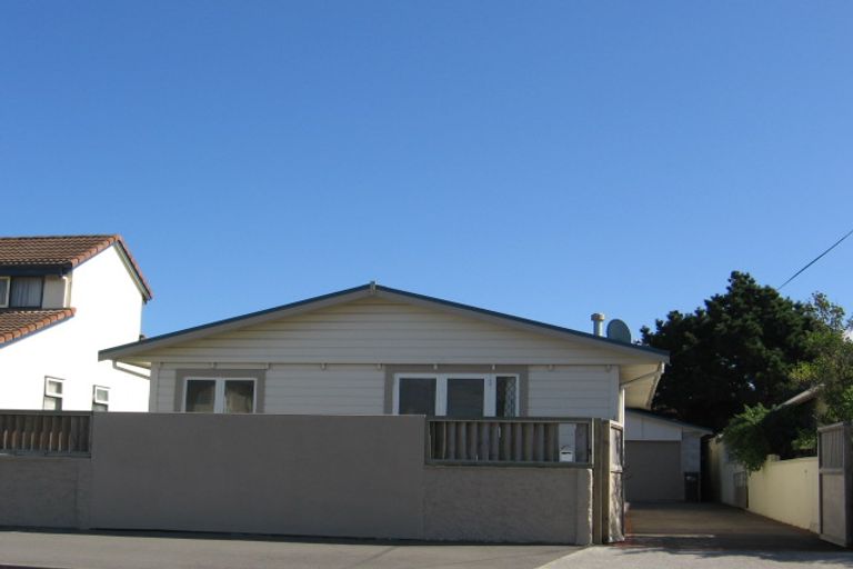 Photo of property in 1a Oriental Street, Petone, Lower Hutt, 5012