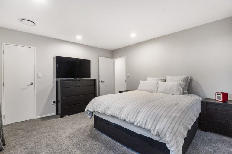 Photo of property in 11 Chedworth Drive, Glenfield, Auckland, 0629