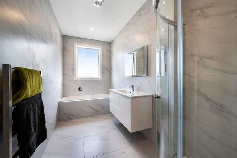 Photo of property in 26 Tawatawa Street, Long Bay, Auckland, 0630