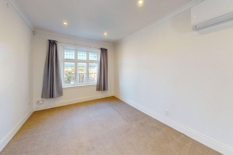 Photo of property in 19 Chelwood Street, Takaro, Palmerston North, 4412