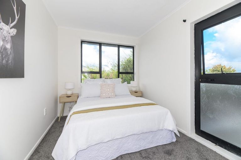 Photo of property in 276 Sturges Road, Henderson, Auckland, 0612