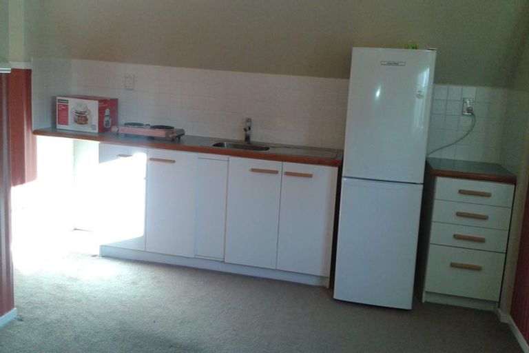 Photo of property in 31 Colmar Road, Mellons Bay, Auckland, 2014