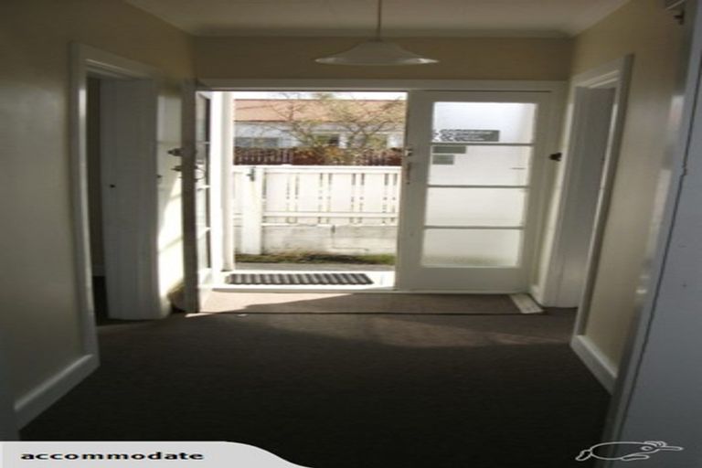 Photo of property in 102 Grafton Street, Waltham, Christchurch, 8011