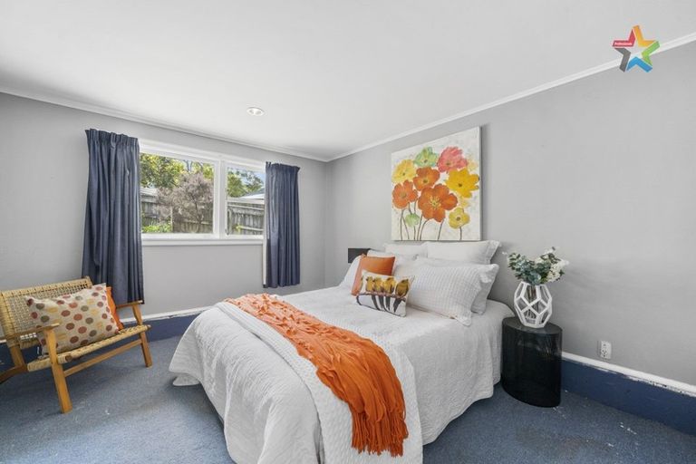 Photo of property in 80 Mulberry Street, Normandale, Lower Hutt, 5010