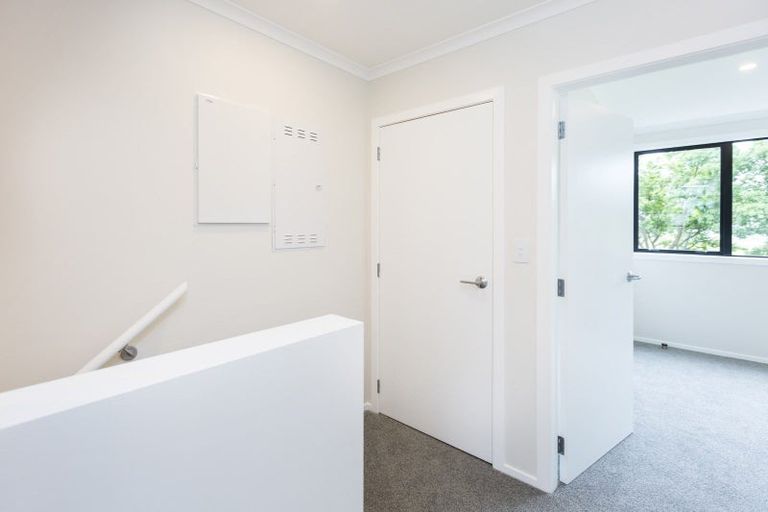 Photo of property in 2 Raeble Walkington Lane, Wallaceville, Upper Hutt, 5018