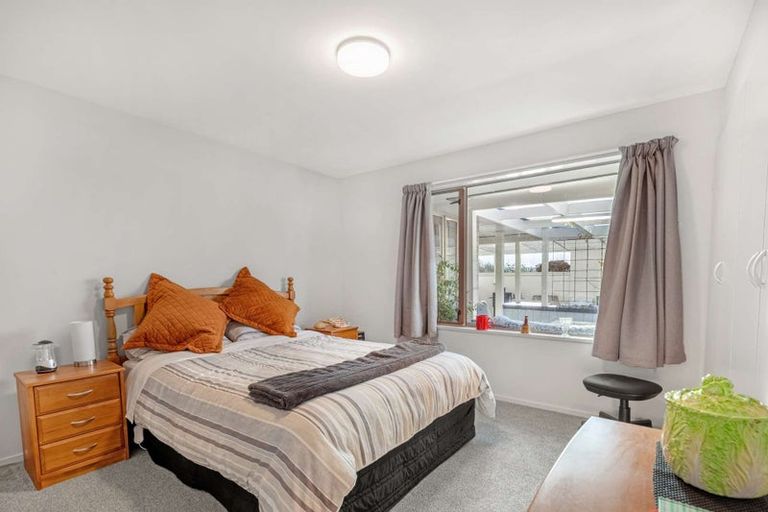 Photo of property in 2 Redwood Place, Oxford, 7430