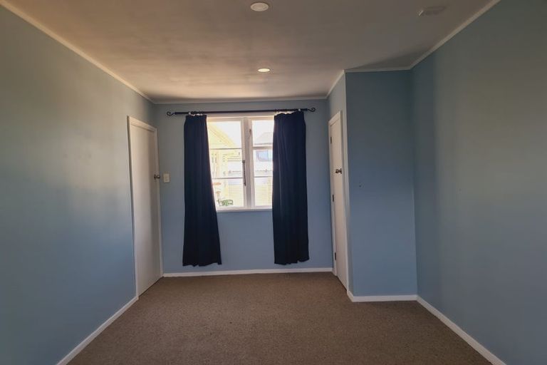 Photo of property in 16 Avon Terrace, Roslyn, Palmerston North, 4414