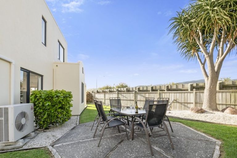 Photo of property in 21 Observation Place, Paraparaumu, 5032