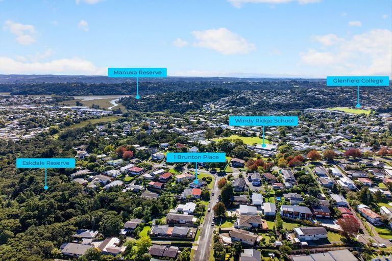 Photo of property in 1 Brunton Place, Glenfield, Auckland, 0629