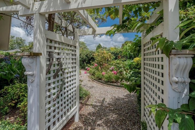 Photo of property in 248 Te Moana Road, Waikanae, 5036