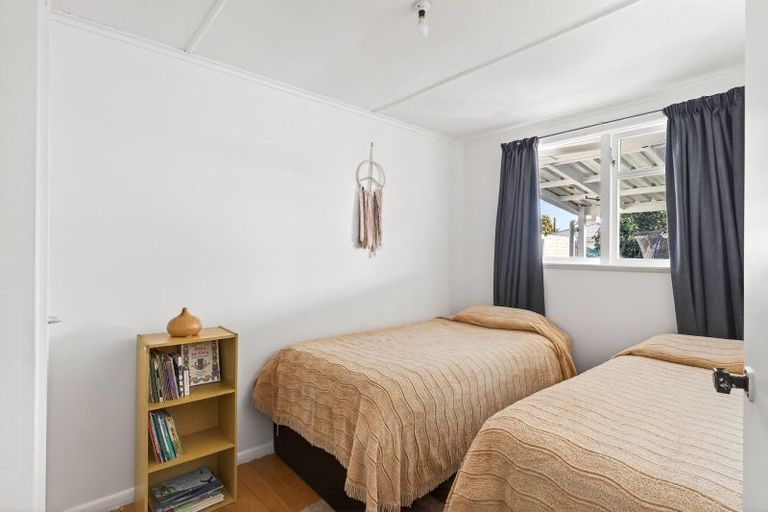 Photo of property in 5 Kara Street, Outer Kaiti, Gisborne, 4010