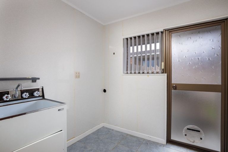 Photo of property in 115 Heta Road, Highlands Park, New Plymouth, 4312