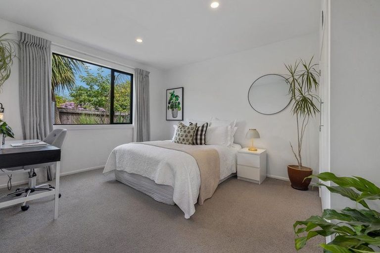 Photo of property in 116 Paparoa Street, Papanui, Christchurch, 8053