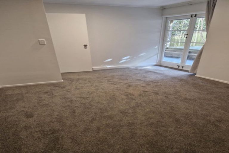 Photo of property in 1/38 Carlisle Road, Browns Bay, Auckland, 0630