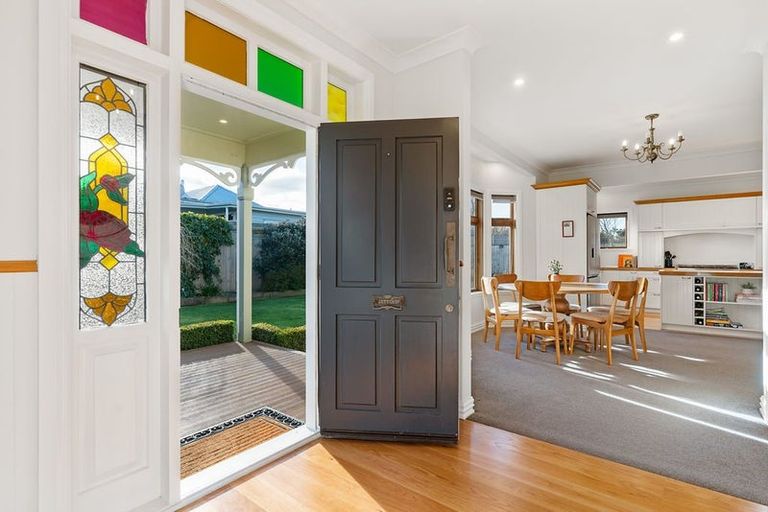 Photo of property in 25 Main Street, Greytown, 5712