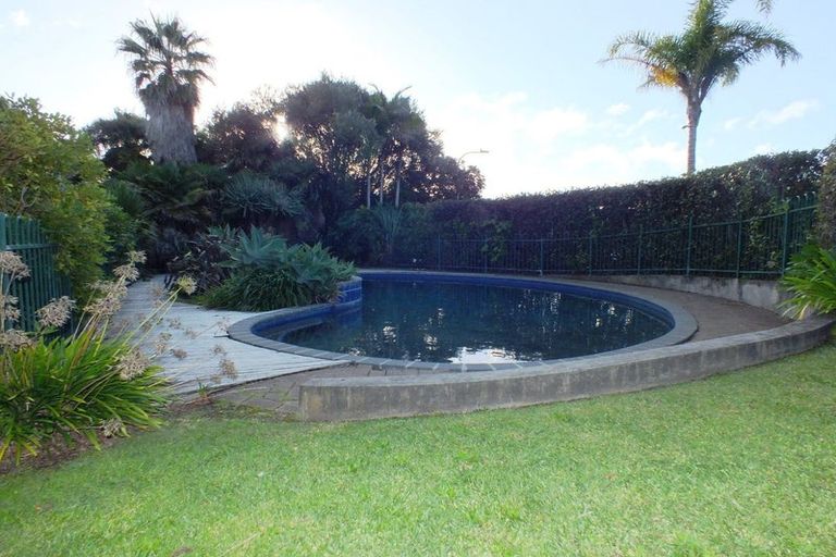 Photo of property in 16 Greenway Rise, Gulf Harbour, Whangaparaoa, 0930