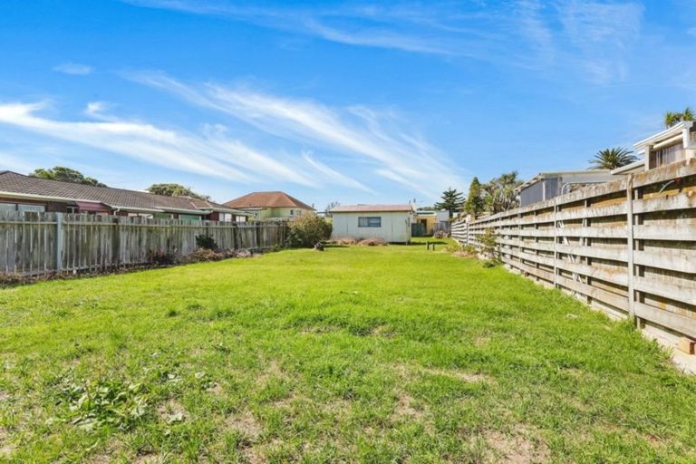 Photo of property in 68 Main Road, Titahi Bay, Porirua, 5022