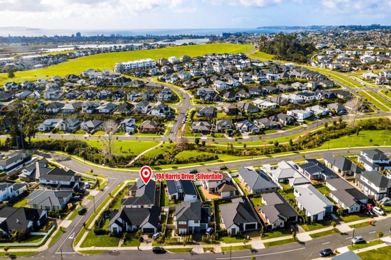 Photo of property in 194 Harris Drive, Silverdale, 0932