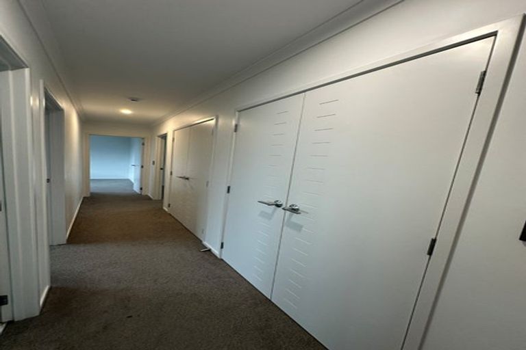 Photo of property in 11 Tauroa Drive, Tuakau, 2121