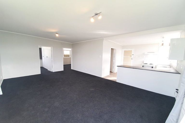 Photo of property in 6 Westhaven Grove, Takaro, Palmerston North, 4412