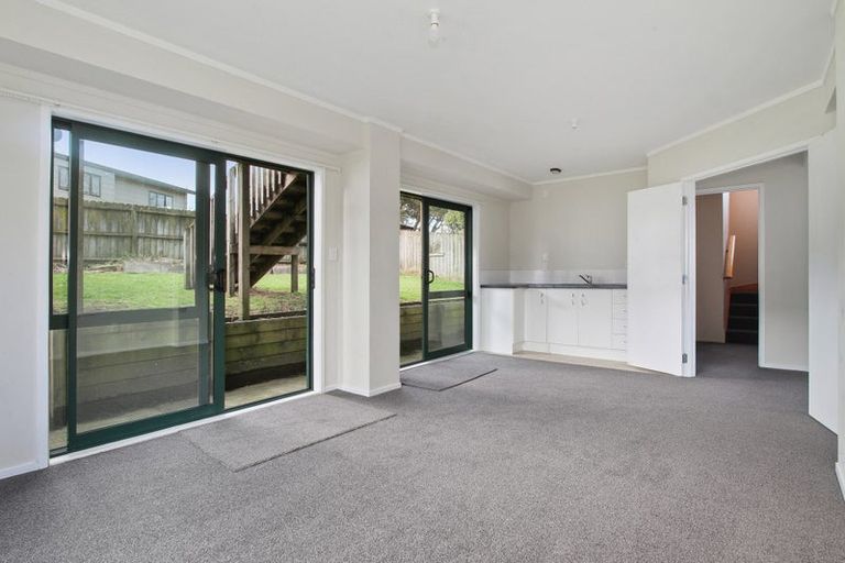 Photo of property in 33a Stevenson Road, Clarks Beach, 2122