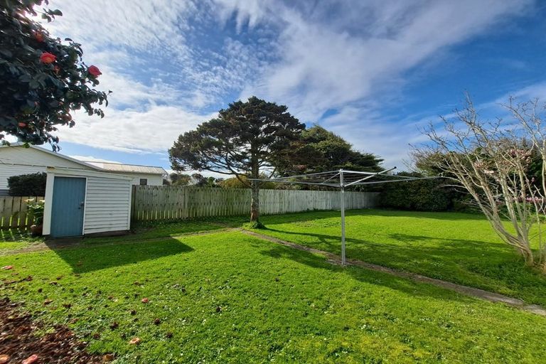 Photo of property in 12-14 Dixon Avenue, Hawera, 4610