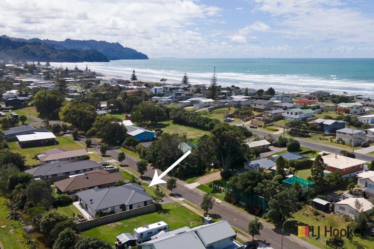 Photo of property in 11 Ian Place, Waihi Beach, 3611