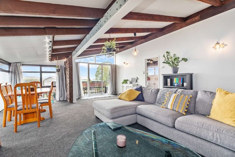 Photo of property in 1/80a Woodglen Road, Glen Eden, Auckland, 0602