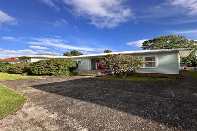 Photo of property in 16 Matangi Road, Mount Wellington, Auckland, 1060