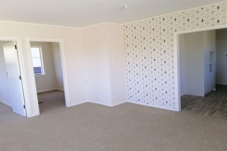 Photo of property in 26 Bay Street, Red Beach, 0932