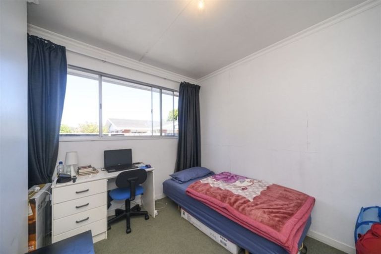 Photo of property in 138b Heretaunga Street, Palmerston North, 4414