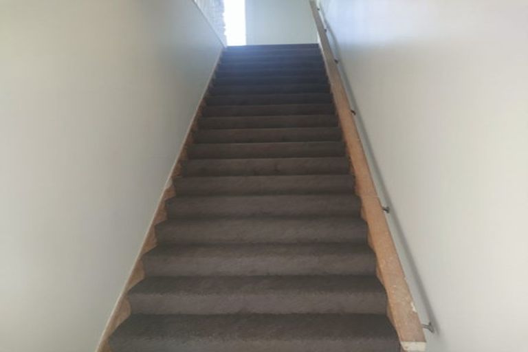 Photo of property in 142 Tasman Street, Mount Cook, Wellington, 6021