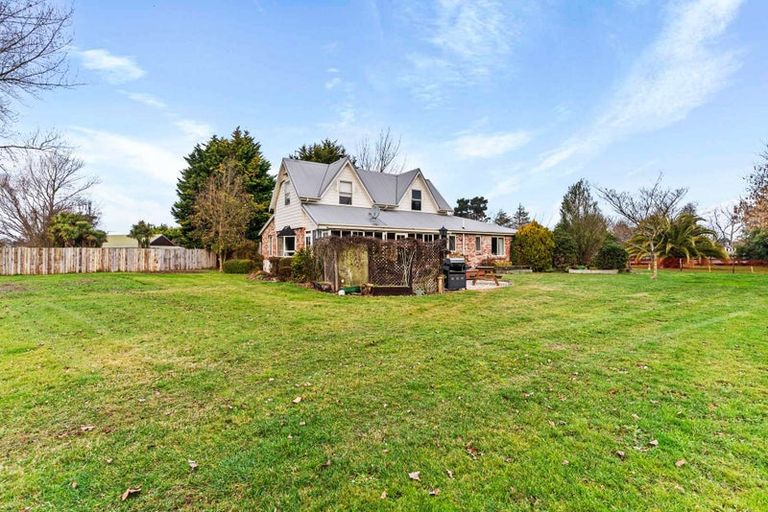 Photo of property in 14 Allin Drive, Waikuku Beach, 7402