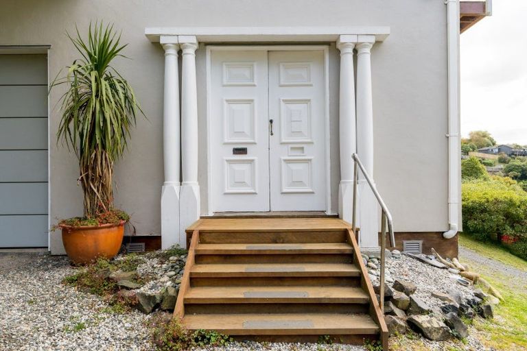 Photo of property in 142 Ravenswood Road, Saint Clair, Dunedin, 9012