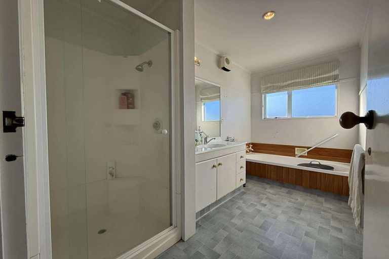 Photo of property in 11 Charleston Avenue, Boulcott, Lower Hutt, 5011