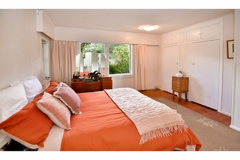 Photo of property in 8 Ocean View Road, Hatfields Beach, Orewa, 0931