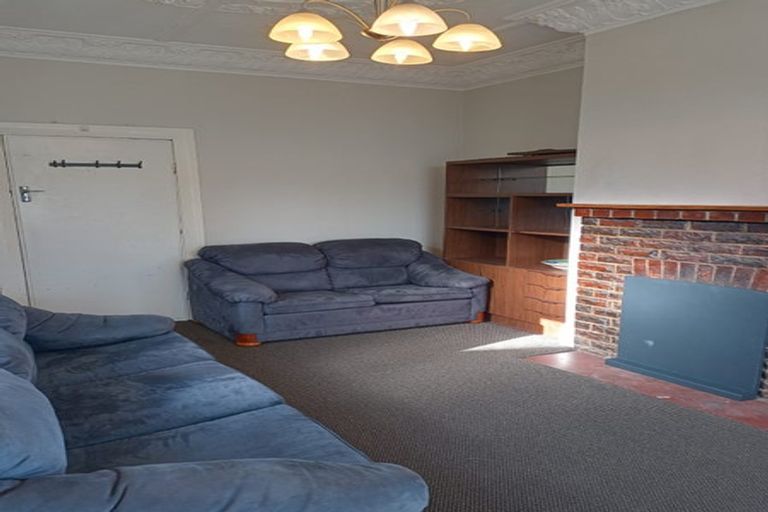 Photo of property in 12 Clifford Street, Dalmore, Dunedin, 9010
