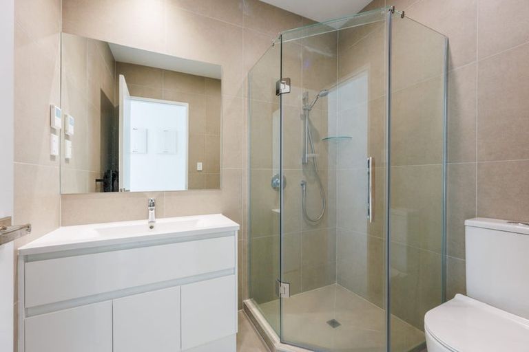Photo of property in 6 Moki Place, Long Bay, Auckland, 0630
