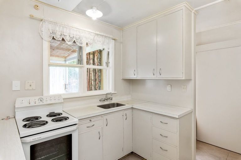 Photo of property in 17 John Street, Levin, 5510